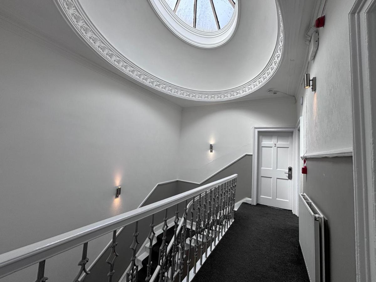 Haymarket Hostel Эдинбург Экстерьер фото