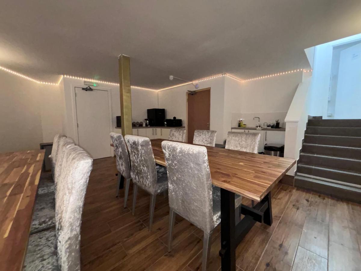 Haymarket Hostel Эдинбург Экстерьер фото